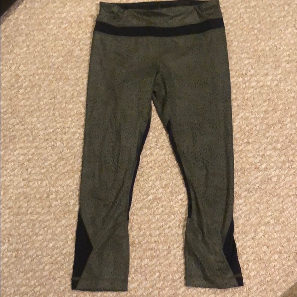 Lulu Lemon  Crop Leggings
